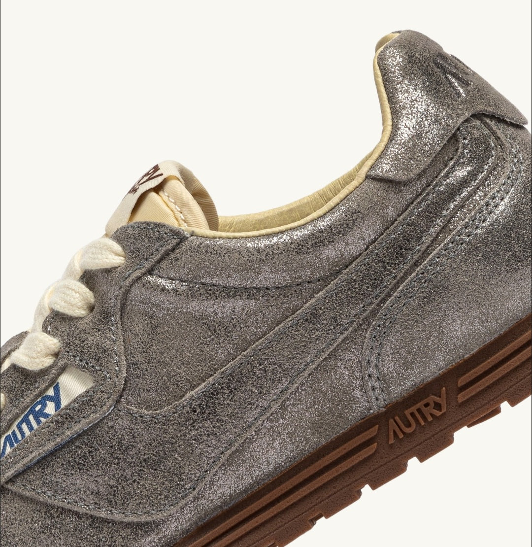 AUTRY WINDSPIN SNEAKERS IN GLITTER SILVER SUEDE