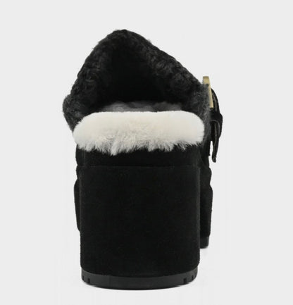 MOU Platform Clog Buckle Strap
Black
