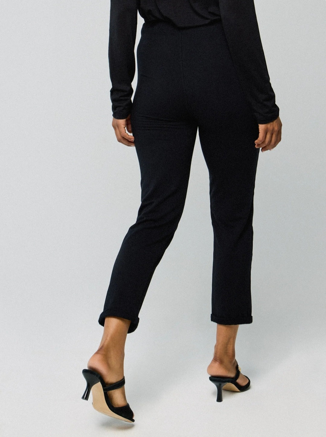 MAJESTIC FILATURES Viscose/Elastane Trousers Black