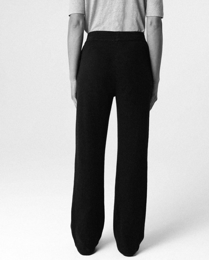 MAJESTIC FILATURES Linen/Elastane Trousers Black