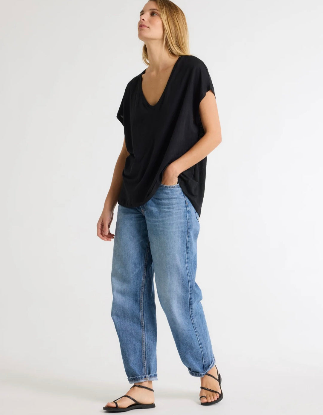 MAJESTIC FILATURES Oversized V Neck Tee Black