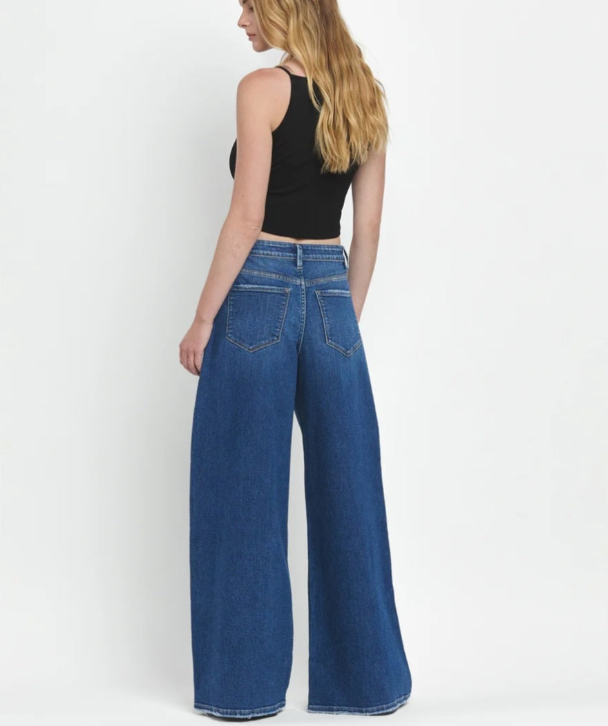 FLYING MONKEY Arosa - Super High Rise Pleated Wide Leg Jeans