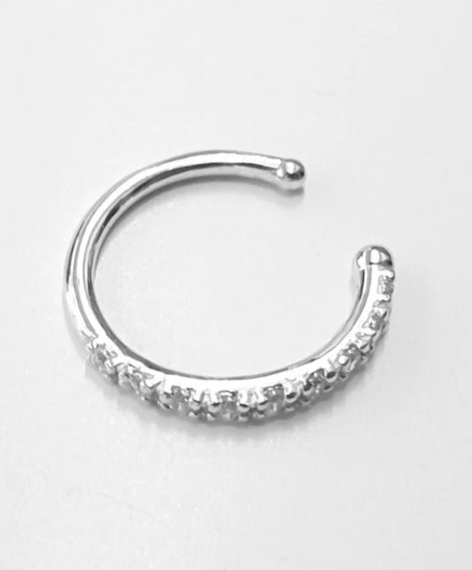 14K White Gold Zirconia Ear Cuff