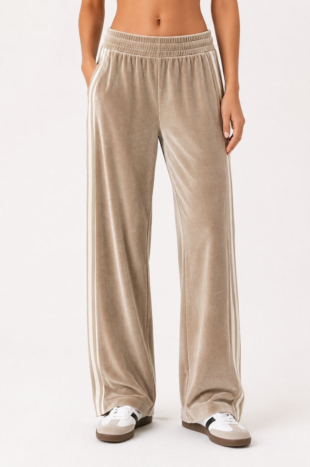 MAJESTIC FILATURES Velvet Wide-Leg Track Pants Barley beige