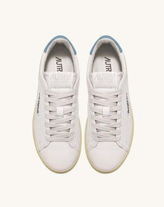 AUTRY Dallas Sneakers In White With Blue Details